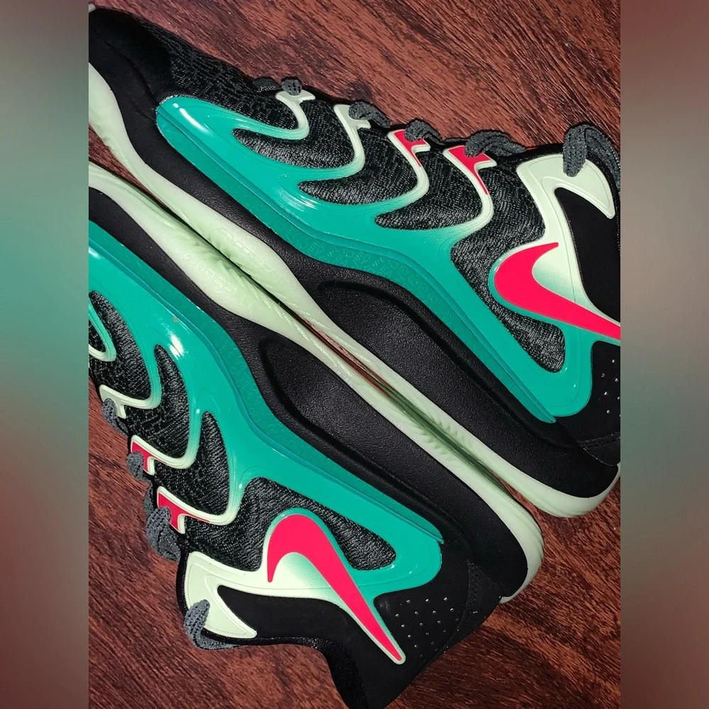 Nike size 13 KD basketball shoes